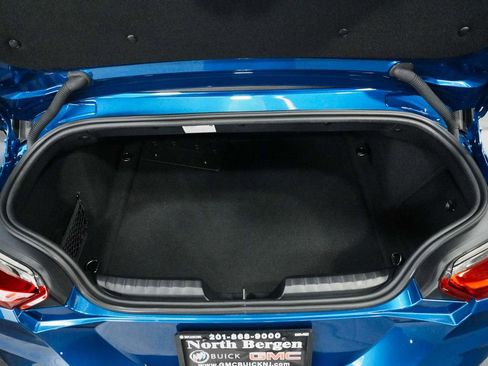 Used 2024 BMW Z4 M40i w/ Premium Package image 43