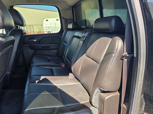 Used 2012 GMC Sierra 1500 SLT w/ LPO, Deluxe Chrome Package AWD/4WD image 12
