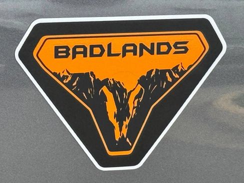 Used 2025 Ford Bronco Badlands AWD/4WD image 12