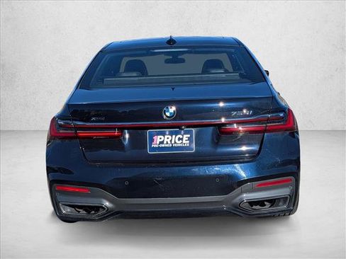 Used 2020 BMW 750i xDrive w/ M Sport Package image 6