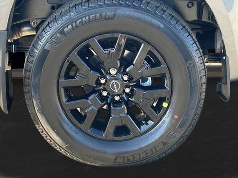 New 2026 Nissan Frontier SV w/ SV Convenience Package RWD image 7