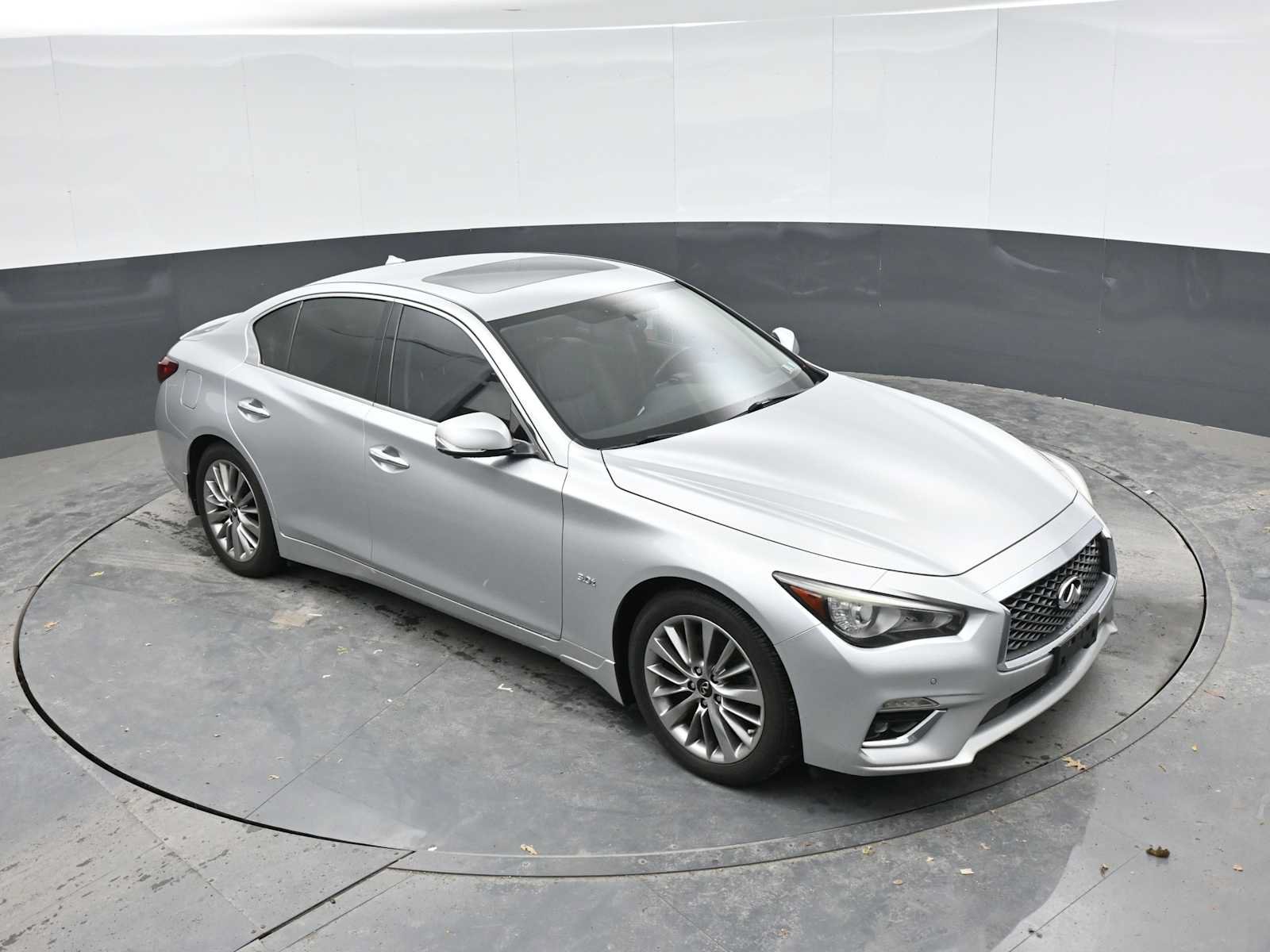 Used 2020 INFINITI Q50 Luxe w/ Essential Package (3.0T Luxe) AWD/4WD image 18