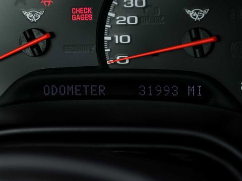 Used 2002 Chevrolet Corvette Convertible w/ Preferred Equipment Group2 image 20