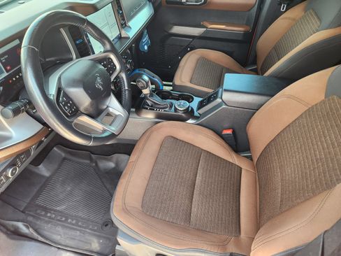 Used 2022 Ford Bronco Outer Banks AWD/4WD image 15