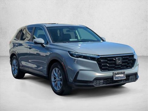 Used 2025 Honda CR-V EX image 3