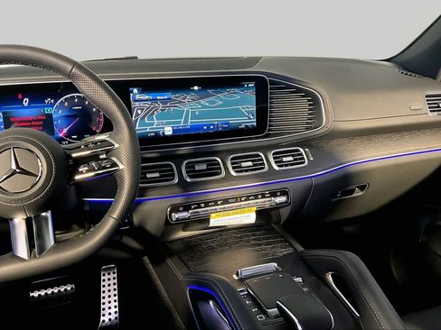 New 2026 Mercedes-Benz GLS 450 4MATIC image 8