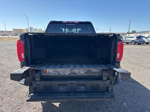 Used 2022 GMC Sierra 1500 AT4 w/ AT4 Premium Package image 6