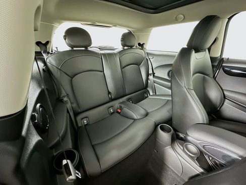 Used 2017 MINI Cooper S image 25