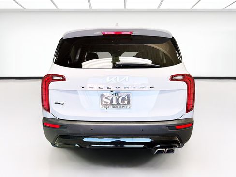 Used 2022 Kia Telluride EX w/ EX Premium Package AWD/4WD image 5