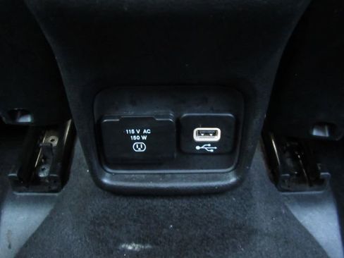 Used 2018 Jeep Compass Latitude w/ Popular Equipment Group image 27