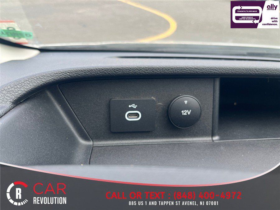 Used 2022 Ford Transit 250 Low Roof AWD image 22