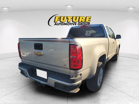 Used 2016 Chevrolet Colorado LT w/ LT Convenience Package RWD image 3