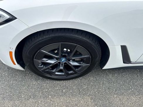 Used 2024 BMW i4 xDrive40i image 13