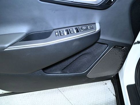 Used 2024 Kia EV6 Wind image 25