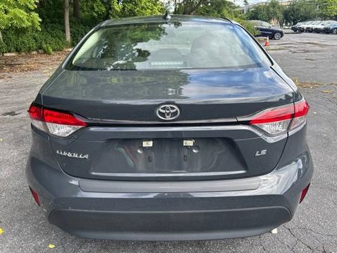 Used 2025 Toyota Corolla LE FWD image 5