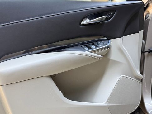 Certified 2023 Cadillac XT4 Luxury image 13