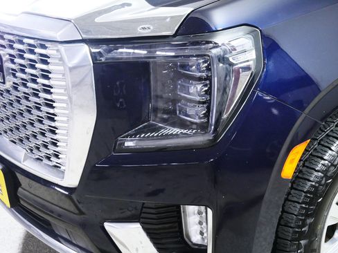 Used 2022 GMC Yukon Denali image 16