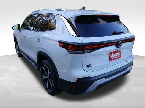 New 2026 Volkswagen Tiguan SE image 3