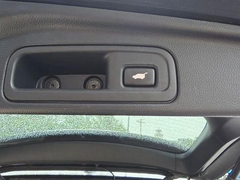 Used 2020 Honda Pilot Touring image 37