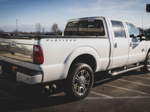 Used 2015 Ford F250 Platinum w/ FX4 Off-Road Package image 29