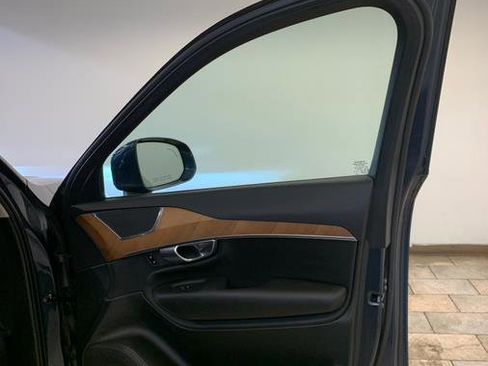 Used 2022 Volvo XC90 T6 Momentum w/ Climate Package image 44