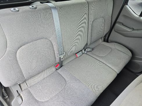 Used 2019 Nissan Frontier SV w/ Value Truck Package AWD/4WD image 15