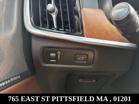 Used 2018 Volvo S90 T6 Inscription image 26