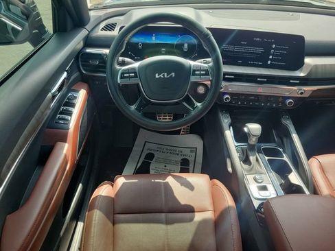 Used 2025 Kia Telluride SX FWD image 14