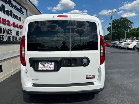 Used 2022 RAM ProMaster City Tradesman image 5