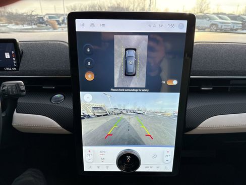 Used 2022 Ford Mustang Mach-E Premium image 17