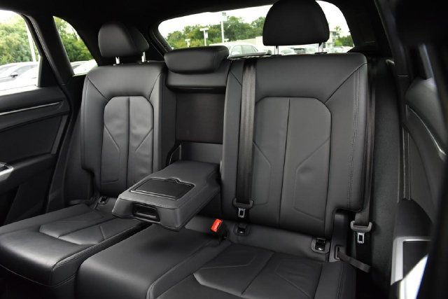 Used 2025 Audi Q3 2.0T Premium AWD/4WD image 21