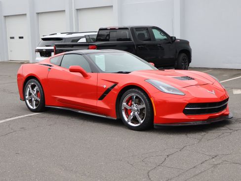Used 2014 Chevrolet Corvette Stingray Coupe w/ 2LT Preferred Equipment Group image 13