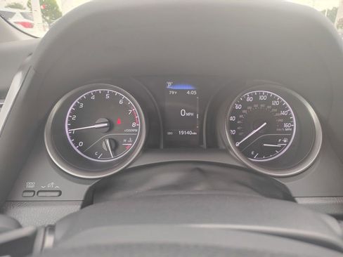 Used 2024 Toyota Camry SE FWD image 3