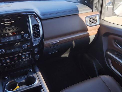 Used 2021 Nissan Titan Platinum Reserve w/ Moonroof Package image 6