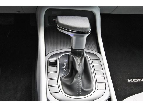Certified 2026 Hyundai Kona SE FWD image 27