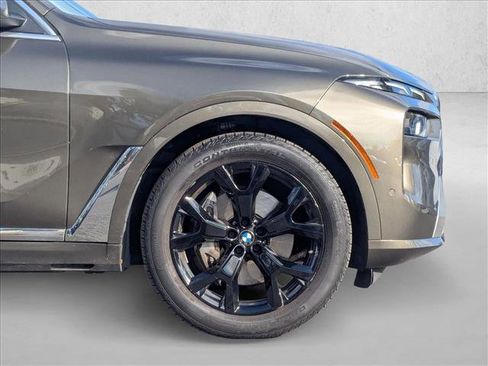 Used 2023 BMW X7 xDrive40i w/ Premium Package image 25