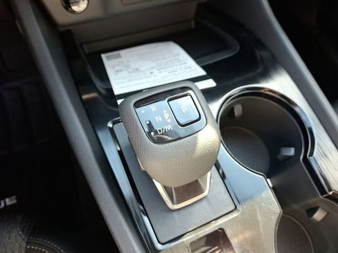 Used 2026 Nissan Rogue SV image 6