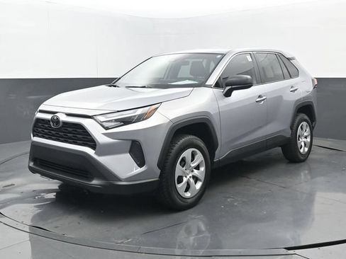 Used 2024 Toyota RAV4 LE FWD image 24