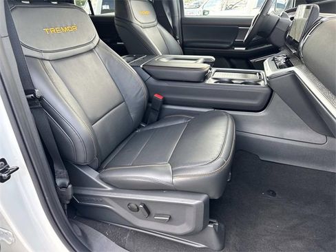 New 2025 Ford Expedition Tremor image 11