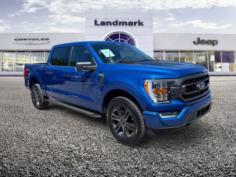 Used 2022 Ford F150 XLT w/ Equipment Group 302A High AWD/4WD image 19