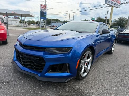 Used 2016 Chevrolet Camaro SS RWD image 1