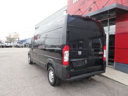Used 2021 RAM ProMaster 2500 FWD image 3