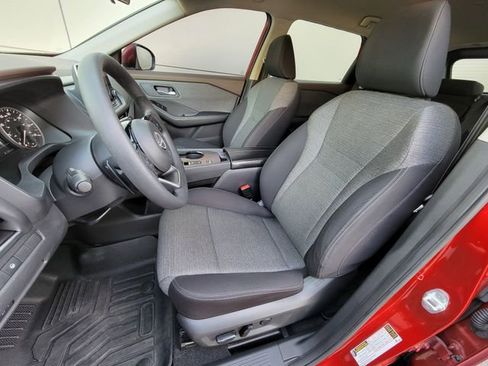 Used 2023 Nissan Rogue SV FWD image 16