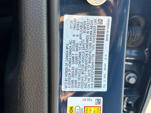 Used 2025 Honda Civic Sport image 31
