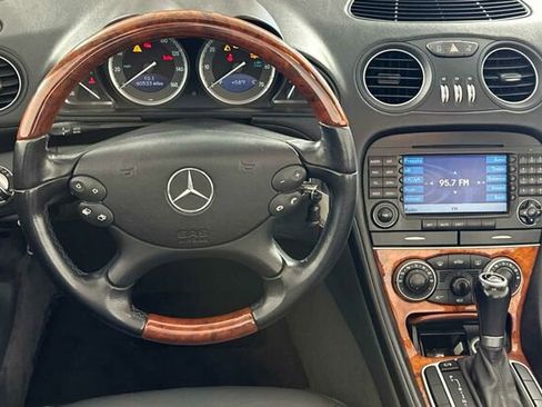 Used 2005 Mercedes-Benz SL 500 image 16