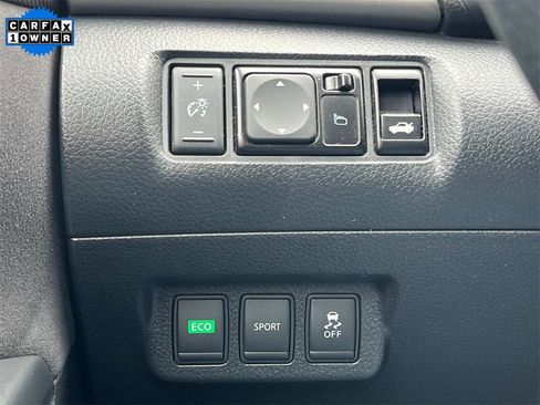 Used 2015 Nissan Sentra SR w/ Navigation Package image 39