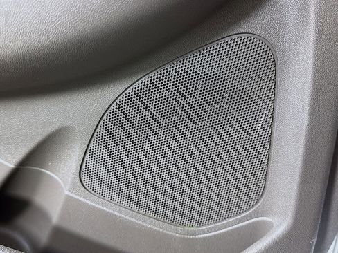 Used 2018 Chevrolet Malibu LT image 25