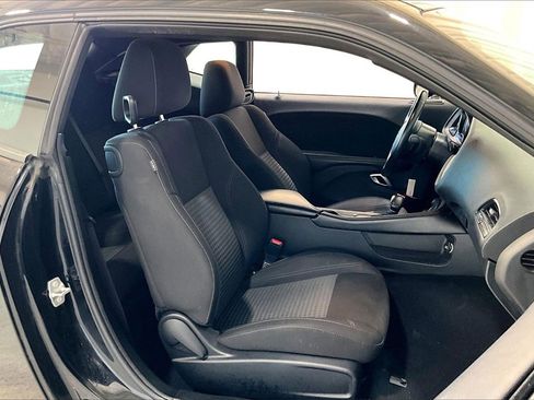 Used 2023 Dodge Challenger SXT image 16