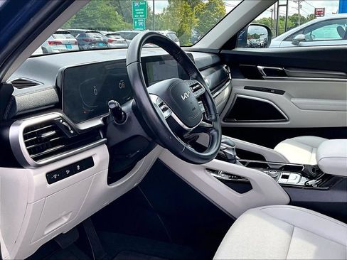 Used 2024 Kia Telluride S AWD/4WD image 8