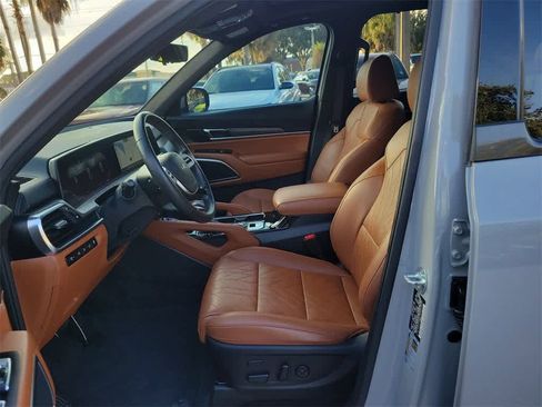 Used 2024 Kia Telluride SX Prestige X-Line image 23